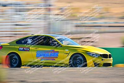 media/Oct-18-2025-Extreme Speed (Sat) [[d6d7e1fef1]]/Group 4 Orange/Session 3 (Turn 1)/